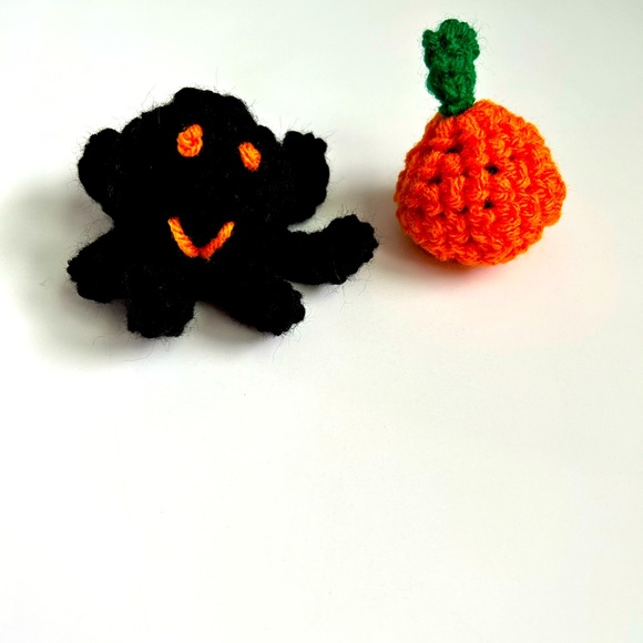 Relisted Crochet Organic Catnip Colorful Interactive Spider & Pumpkin Toys - Picture 8 of 10